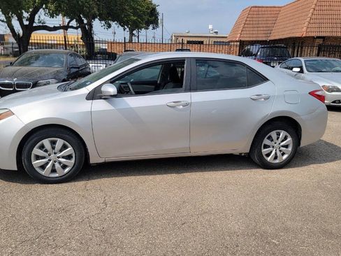 Used 2016 Toyota Corolla LE FWD image 14