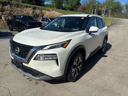 Used 2023 Nissan Rogue SV AWD/4WD image 7