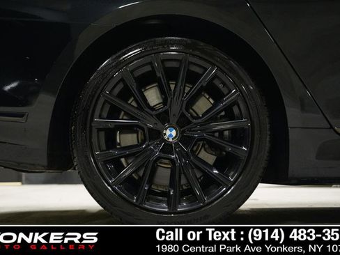 Used 2020 BMW 750i xDrive image 6