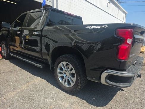 Used 2022 Chevrolet Silverado 1500 LTZ w/ LTZ Convenience Package II image 10
