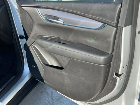 Used 2019 Cadillac XT5 Luxury image 14