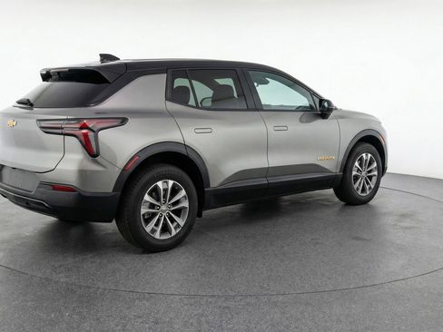 Used 2025 Chevrolet Equinox LT image 9