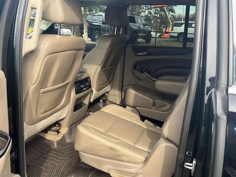 Used 2015 Chevrolet Suburban LT w/ Luxury Package image 22