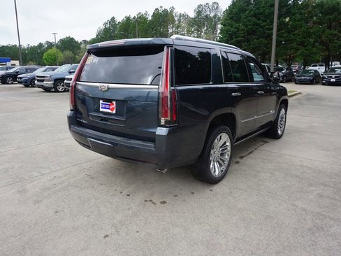 Used 2019 Cadillac Escalade Premium Luxury w/ LPO, Radiant Package image 25