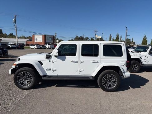 Used 2024 Jeep Wrangler High Altitude image 3