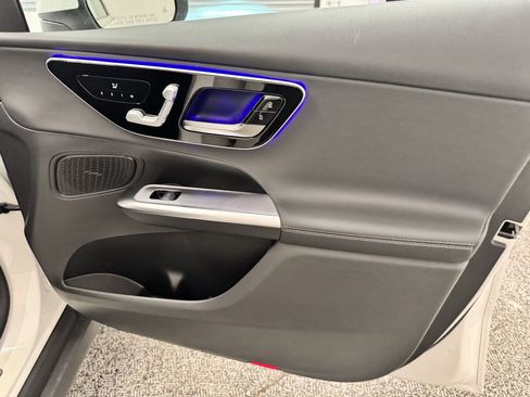 Certified 2025 Mercedes-Benz GLC 300 image 25