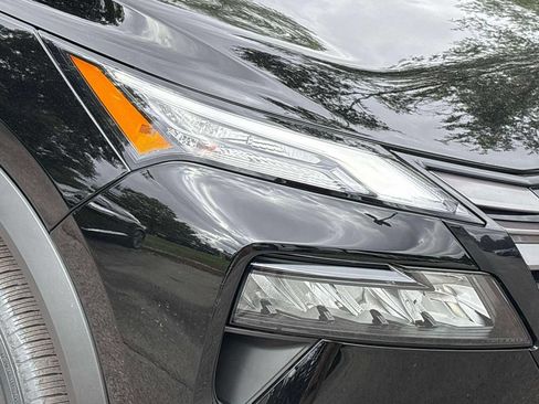 New 2026 Nissan Rogue SV FWD image 9