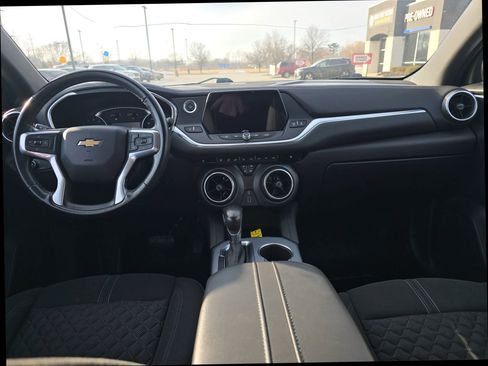 Used 2020 Chevrolet Blazer LT image 13
