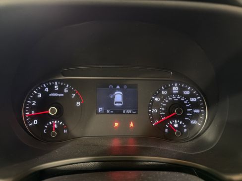 Used 2022 Kia Soul LX w/ Technology Package image 16