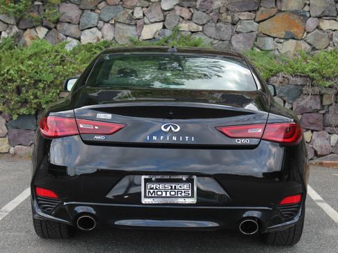 Used 2019 INFINITI Q60 3.0t Luxe w/ Essential Package AWD/4WD image 8