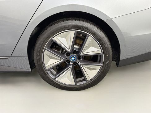Used 2023 BMW i4 eDrive40 w/ Premium Package RWD image 33