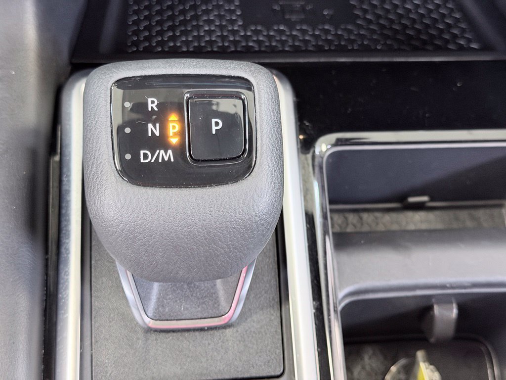 Used 2024 Nissan Pathfinder Platinum AWD/4WD image 56