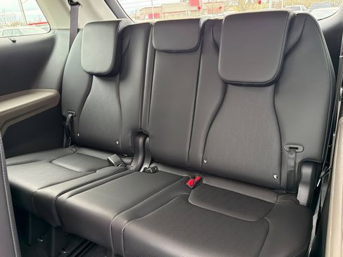 New 2026 Kia Carnival EX image 13