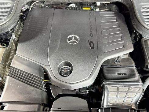 New 2026 Mercedes-Benz GLS 450 4MATIC image 28