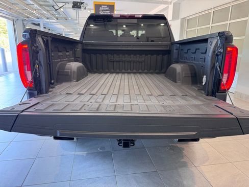 Certified 2022 GMC Sierra 1500 Denali image 7