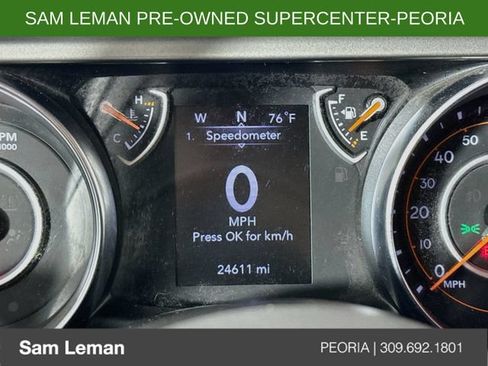 Used 2022 Jeep Wrangler Sport AWD/4WD image 12