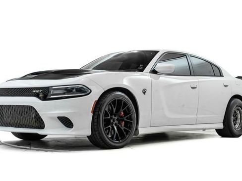 Used 2015 Dodge Charger SRT Hellcat image 7