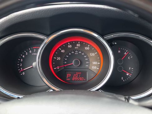 Used 2012 Kia Sorento SX FWD image 23