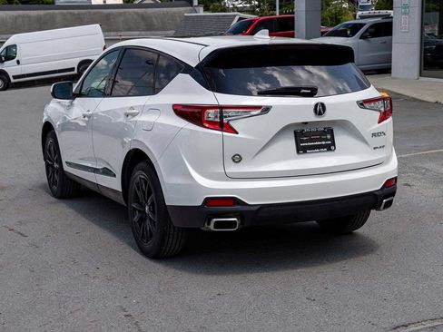 Used 2025 Acura RDX SH-AWD image 6