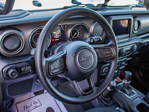 Used 2022 Jeep Wrangler Unlimited Sport image 22