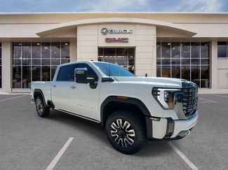 Certified 2024 GMC Sierra 2500 Denali Ultimate w/ Max Trailering Package AWD/4WD video 2