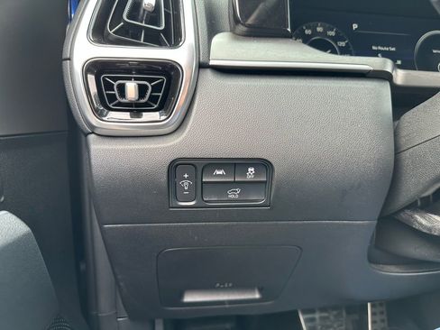 Used 2023 Kia Sorento SX AWD/4WD image 21