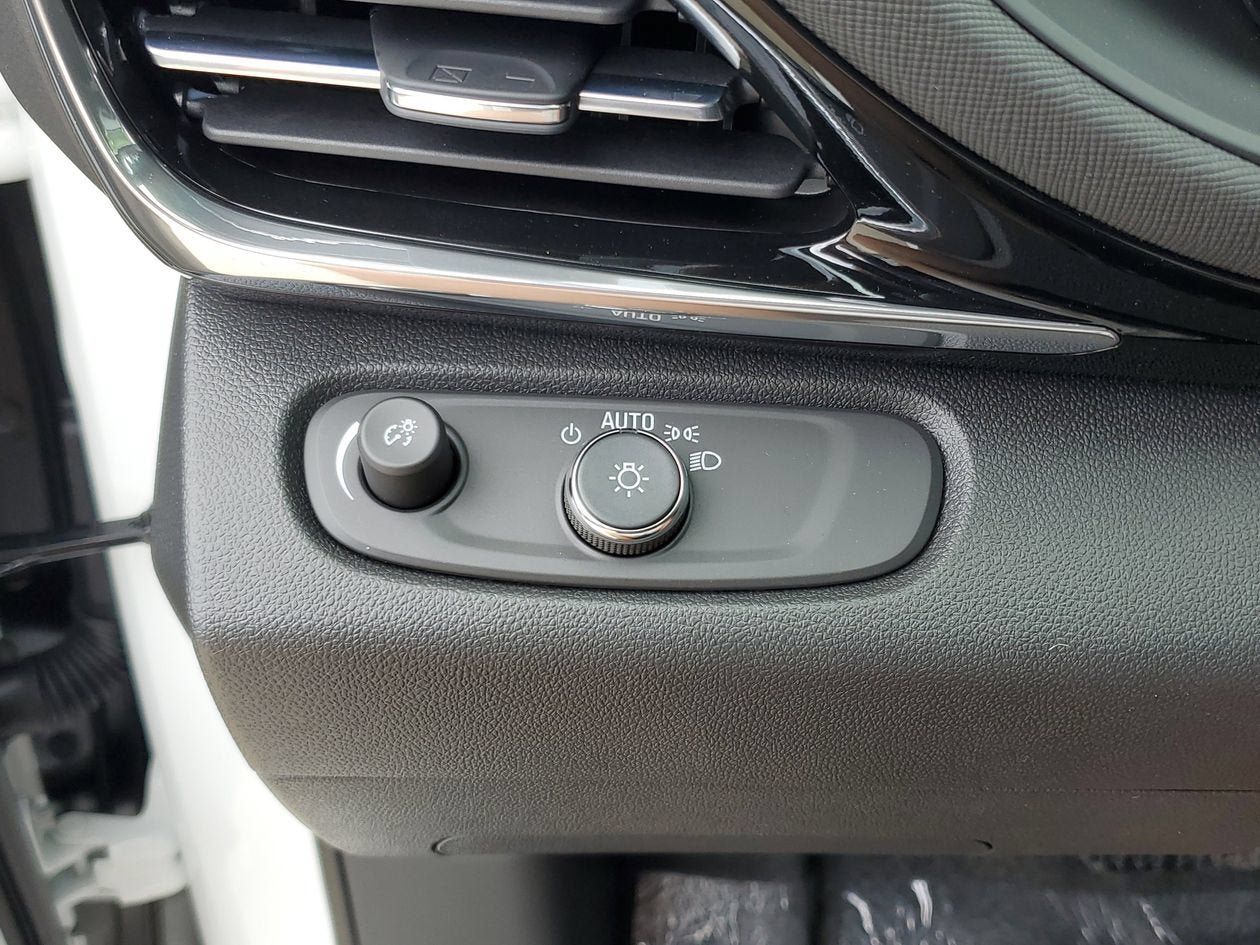 New 2026 Buick Envista Sport Touring w/ Convenience I Package FWD image 29
