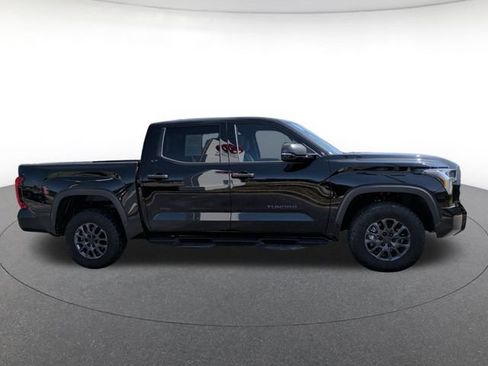 Used 2025 Toyota Tundra SR5 w/ SR5 Convenience Package AWD/4WD image 7