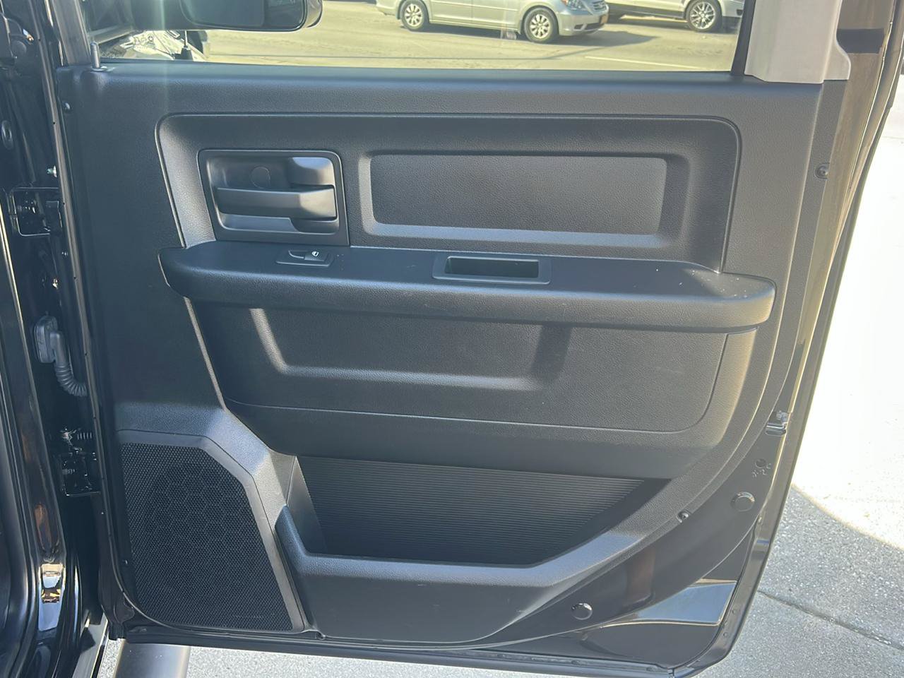 Used 2017 RAM 2500 Tradesman w/ Chrome Appearance Group AWD/4WD image 13