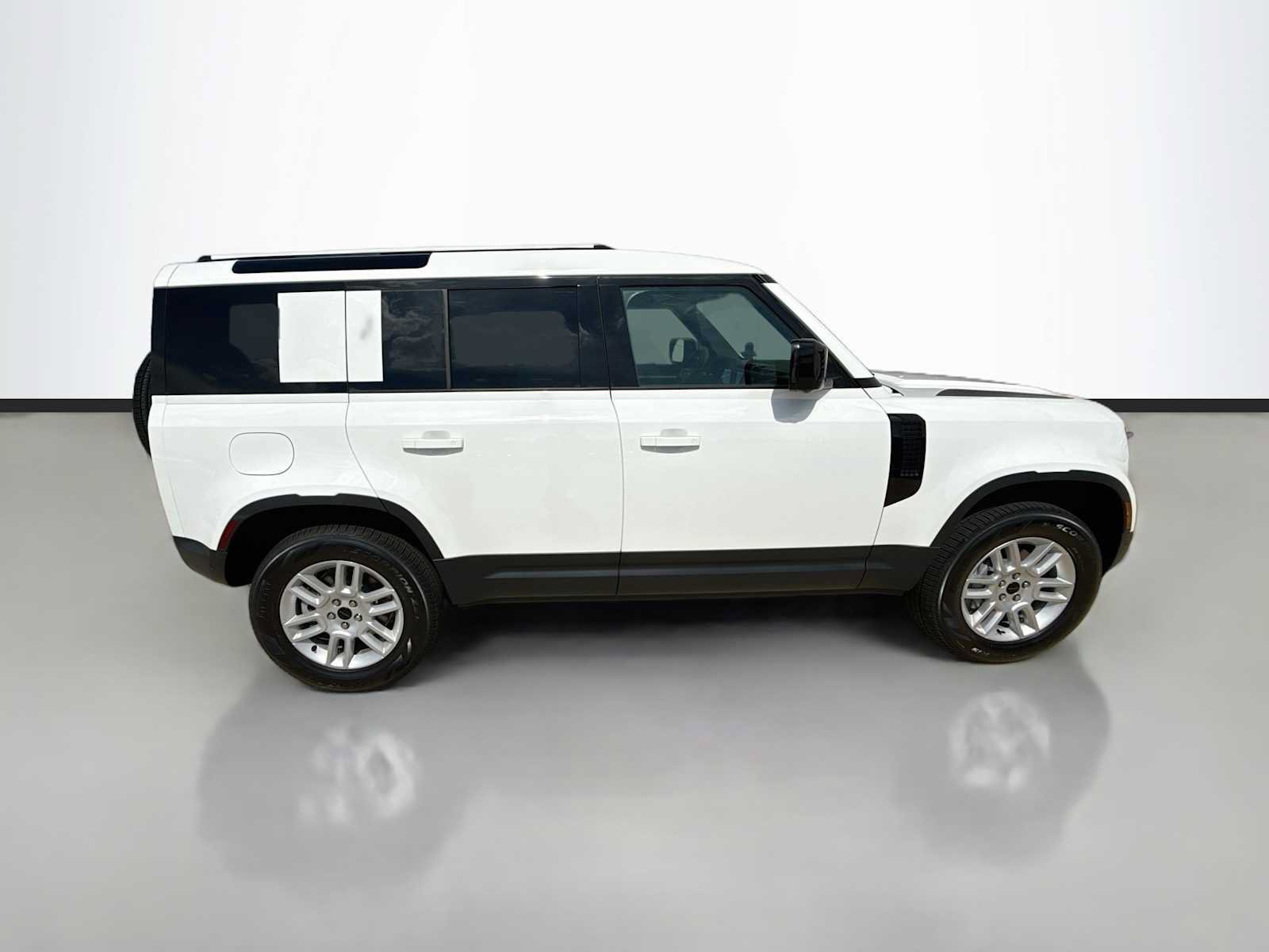 New 2026 Land Rover Defender 110 S AWD/4WD image 7