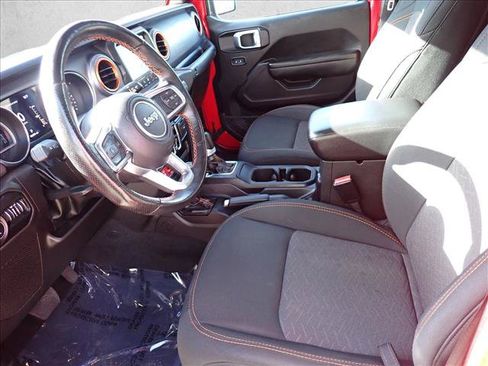 Used 2022 Jeep Gladiator Mojave w/ Cold Weather Group AWD/4WD image 11