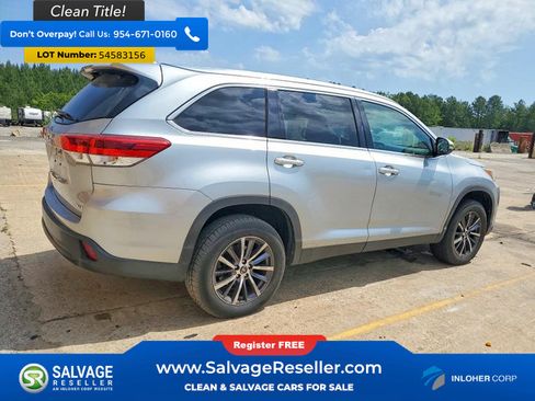 Used 2019 Toyota Highlander XLE FWD image 4