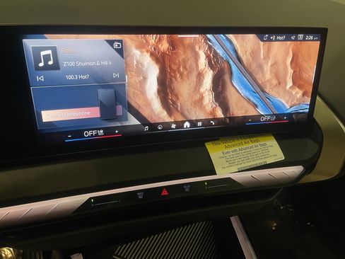 Used 2025 BMW X3 xDrive30i w/ Premium Package image 22