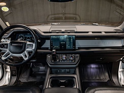 Used 2022 Land Rover Defender 110 X-Dynamic HSE image 17