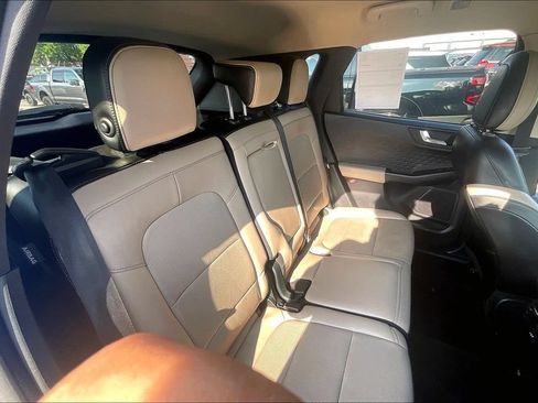 Certified 2020 Ford Escape Titanium AWD/4WD image 26