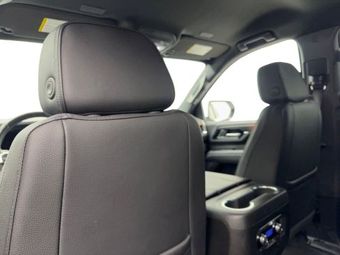 Used 2025 GMC Yukon Denali image 37