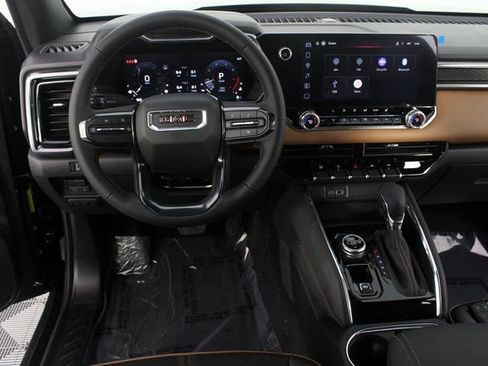 New 2026 GMC Canyon AT4 w/ Off-Road Front Bumper Package image 10