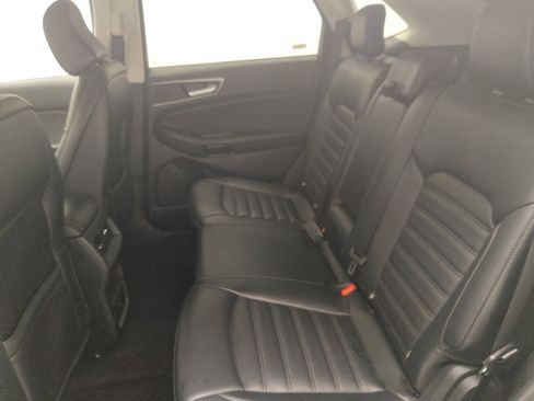 Used 2024 Ford Edge SEL image 18