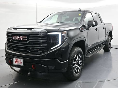 Used 2024 GMC Sierra 1500 AT4 w/ AT4 Premium Package AWD/4WD image 2