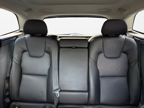 Used 2023 Volvo XC60 B6 Ultimate w/ Protection Package Premier image 21