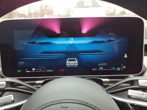 Used 2023 Mercedes-Benz S 580 4MATIC Sedan w/ AMG Line image 29