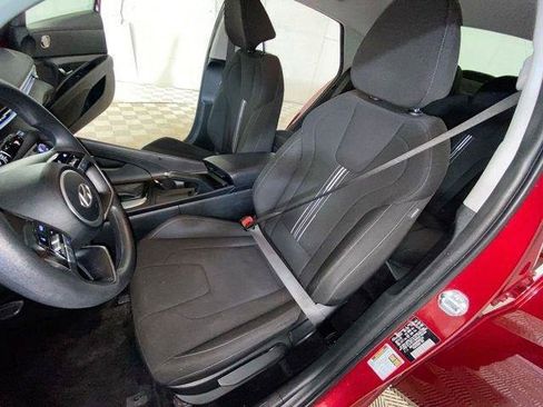 Used 2024 Hyundai Elantra SEL FWD image 17