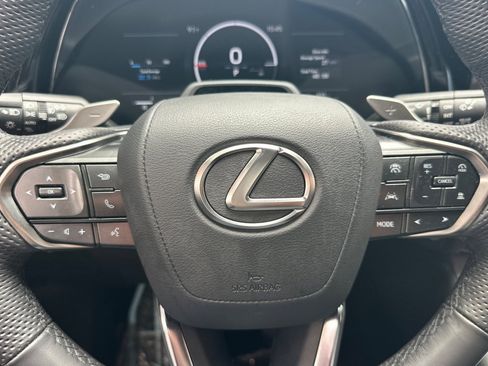 Used 2025 Lexus TX 500h AWD w/ Technology Package image 11