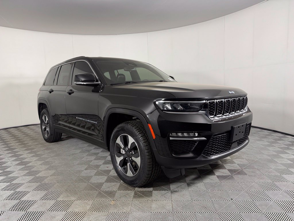 Used 2024 Jeep Grand Cherokee Limited 4xe AWD/4WD image 4