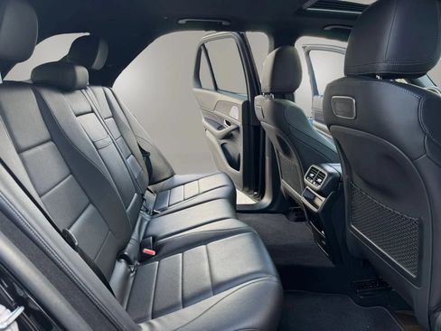 Used 2020 Mercedes-Benz GLE 350 4MATIC w/ Premium Package image 16