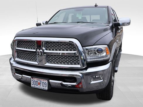 Used 2016 RAM 2500 Laramie AWD/4WD image 2
