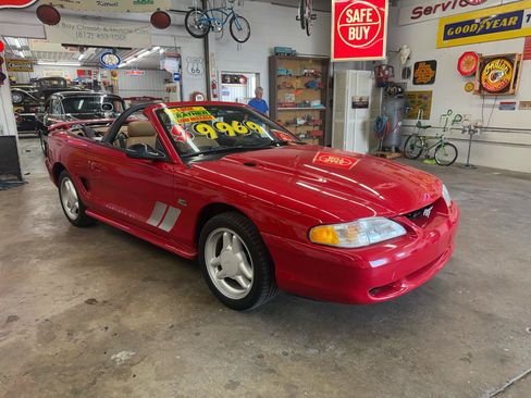 Used 1994 Ford Mustang GT RWD image 7