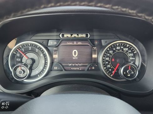Used 2019 RAM 1500 Big Horn AWD/4WD image 17