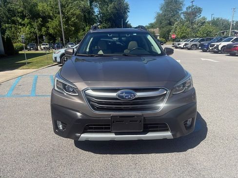 Used 2021 Subaru Outback Limited XT AWD/4WD image 2