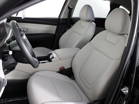 Certified 2025 Hyundai Tucson SEL image 19